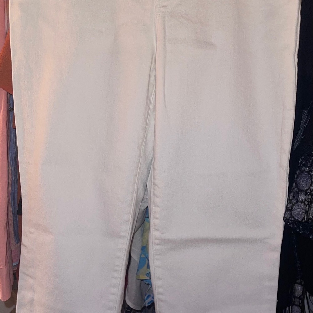 CHICO’s perfect stretch slim leg Capri’s